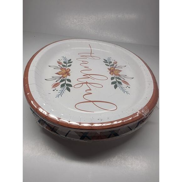 "Thankful " Fall Festivities 2 Pack 8 Ct 12 x 10" Paper Buffet Platters - Picture 2 of 4